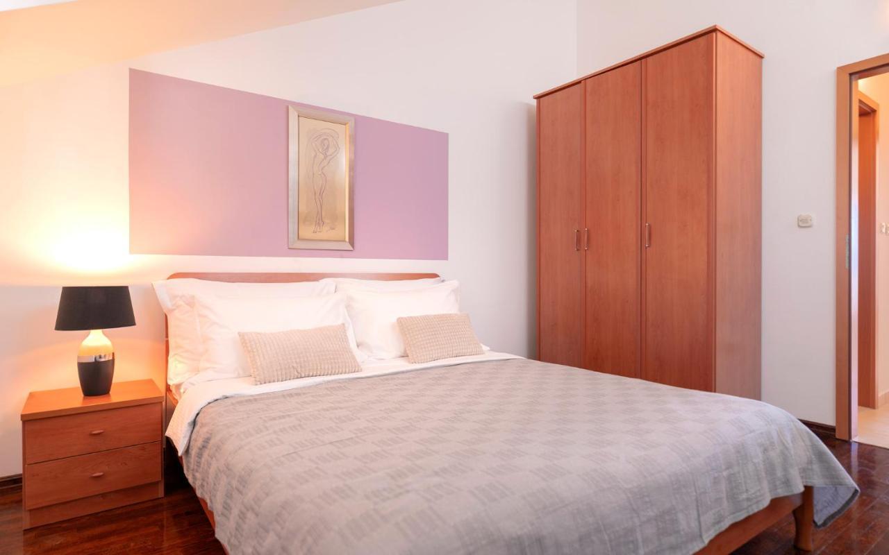 Hektorovic Poolside Apartments Bol Zewnętrze zdjęcie