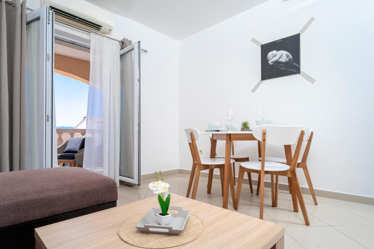 Hektorovic Poolside Apartments Bol Zewnętrze zdjęcie